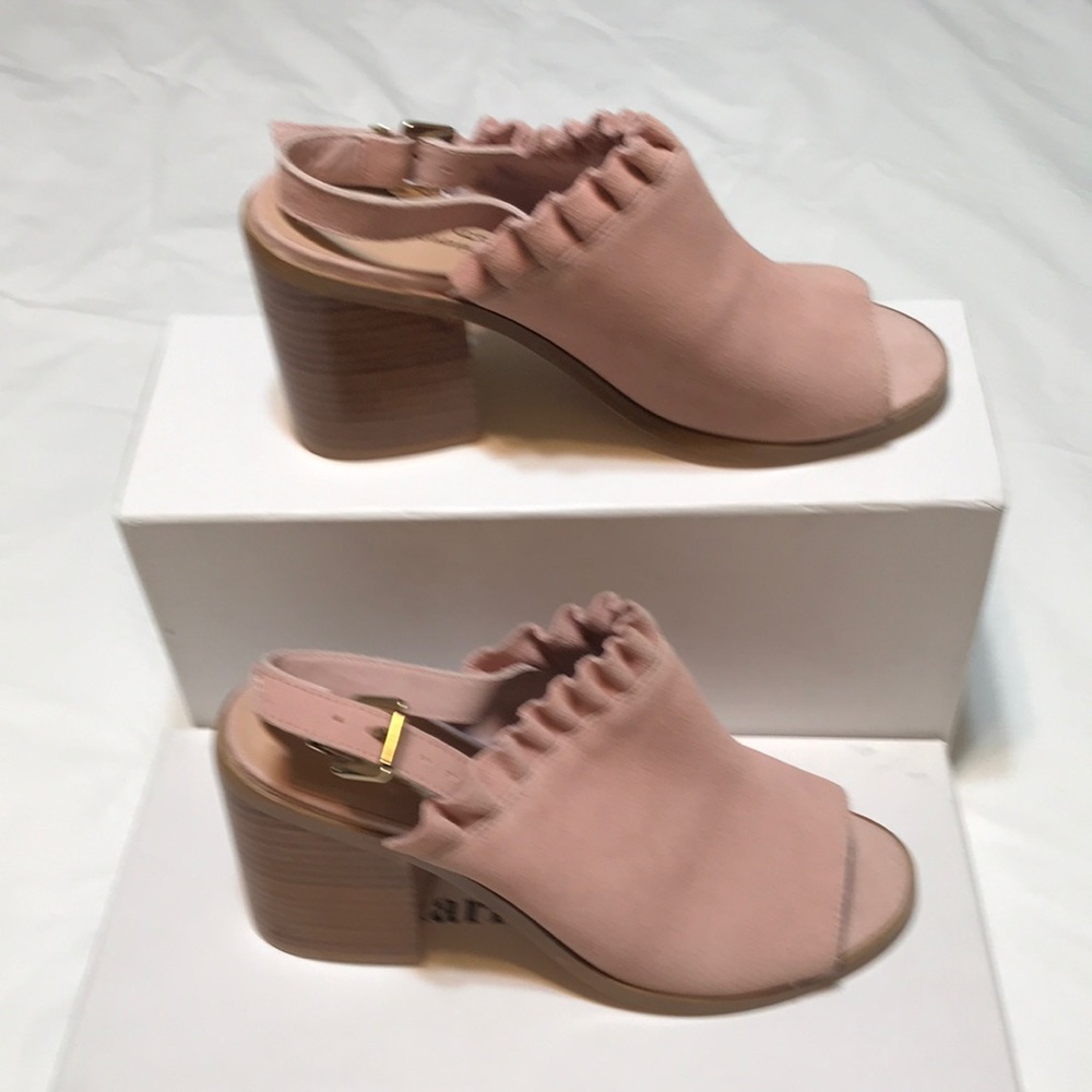 New! Sbicca vintage collection suede leather block heel sandals
